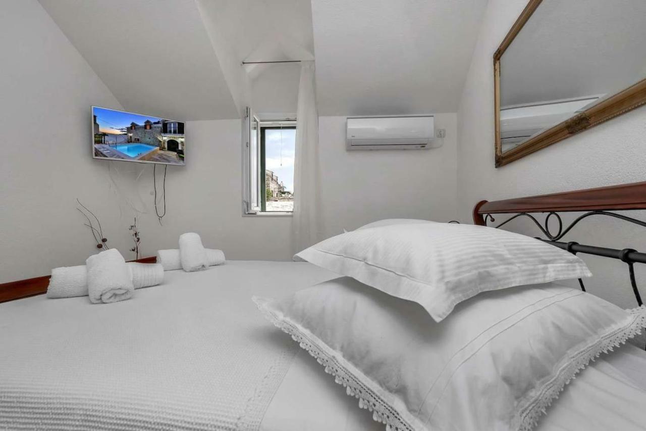 Luxury Villa Topolina บาชกาโวดา ภายนอก รูปภาพ